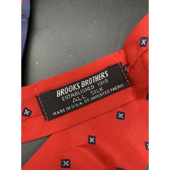 Two Vintage Brooks Brothers Bow Ties 100% Silk Blue Red Print - Picture 2 of 5
